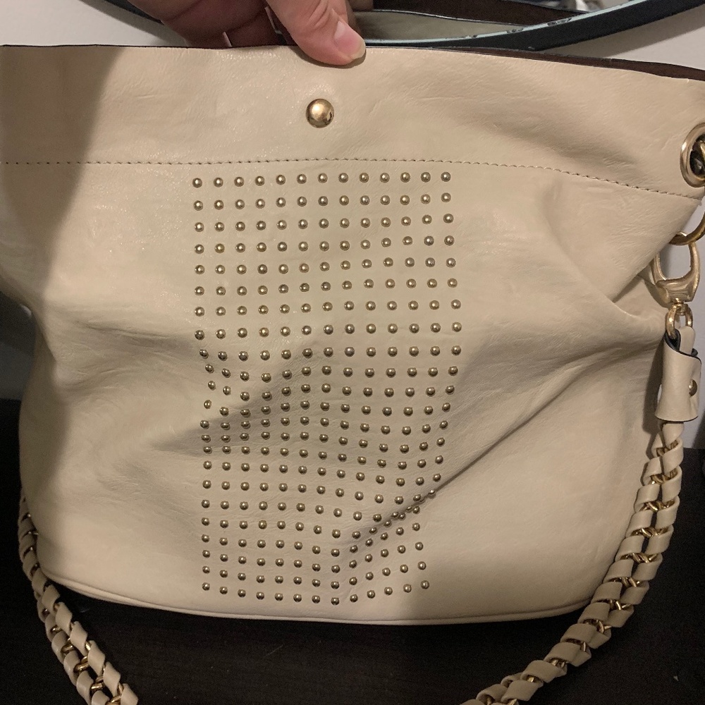 Leather shoulder bag